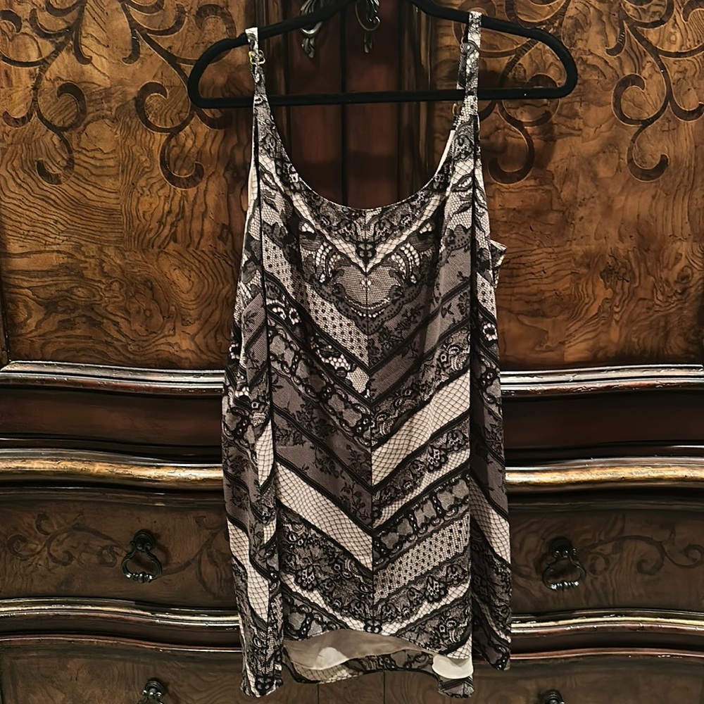 CAbi Monochrome Chevron Camisole